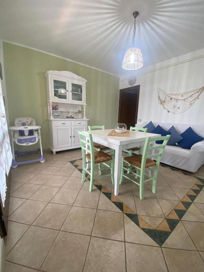 הוילה דומוס דה מריה House & Sea Chia מראה חיצוני תמונה