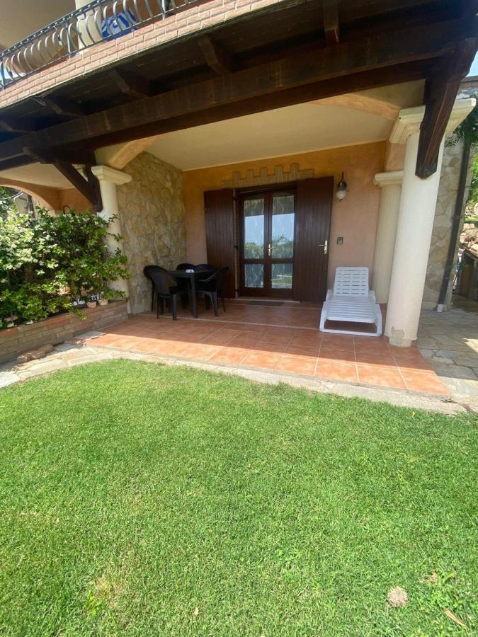 הוילה דומוס דה מריה House & Sea Chia מראה חיצוני תמונה